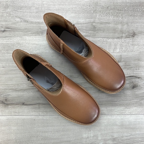 🌿UGG🌿 W DECONSTRUCTED  CHESTNUT MINI ZIP BOOTS - Picture 4 of 14